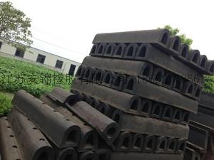  (D型)半圆型橡胶护舷