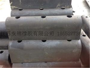  (D型)半圆型橡胶护舷