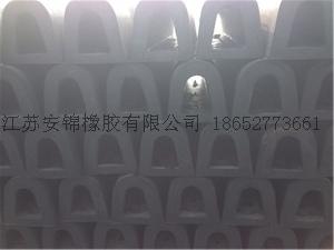  (D型)半圆型橡胶护舷