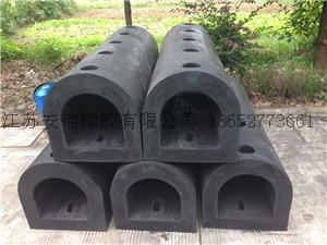  (D型)半圆型橡胶护舷